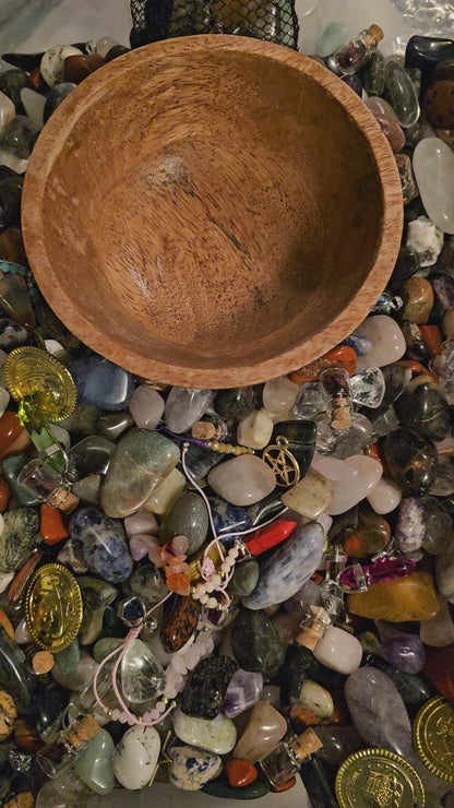Magic crystal scoop